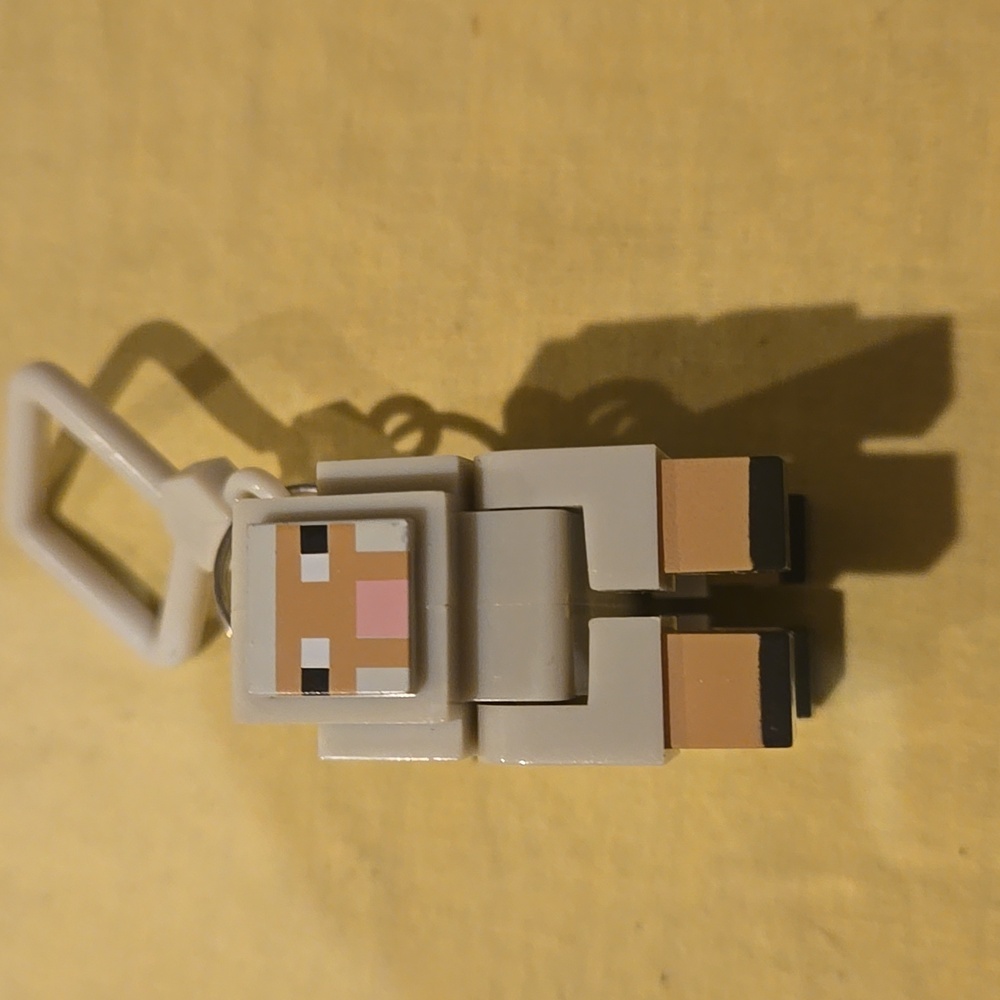 Minecraft Sheep Keychain (2014) - Picture 5 of 6
